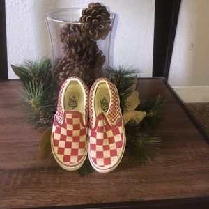Used KIDS CHECKERBOARD SLIP-ON